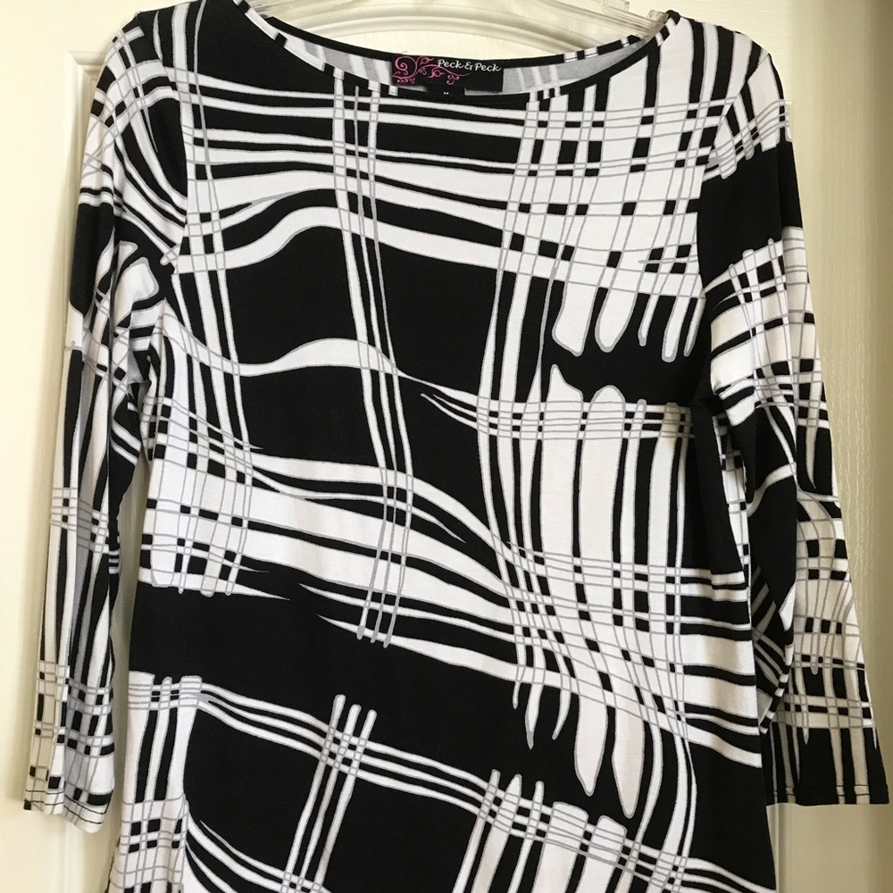Black & White Top